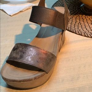 Women’s Size 9 shoes